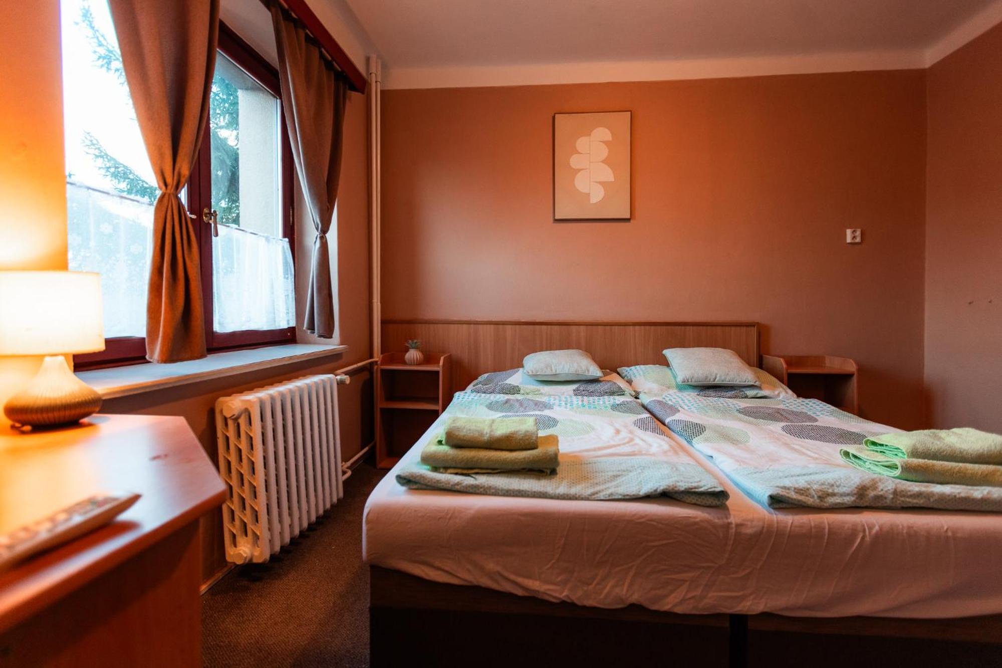 Hotel Rozkos Česká Skalice Exterior foto