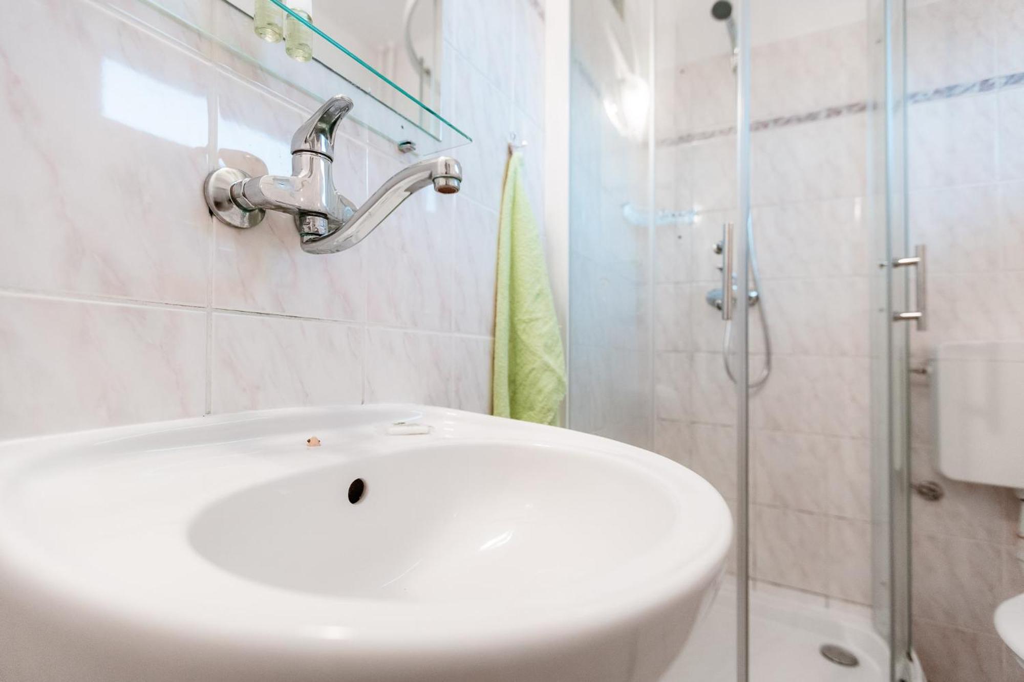 Hotel Rozkos Česká Skalice Quarto foto